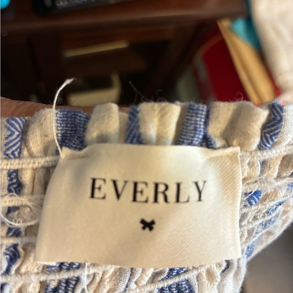 Everly Woman’s Off The Shoulder Mini Dress Blue White Stripe Medium Embroidered - Picture 10 of 11